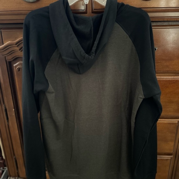 Men's Black and Gray full zip up workout jacket with hoodie. New - Picture 6 of 7